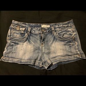 Women’s Maurices jean shorts